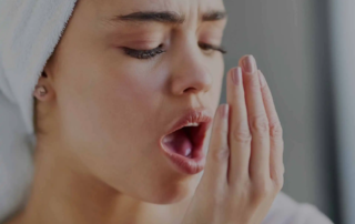 Κακοσμία στόματος: 5 τρόποι αντιμετώπισης για φρέσκια αναπνοή | Οδηγός Υγείας