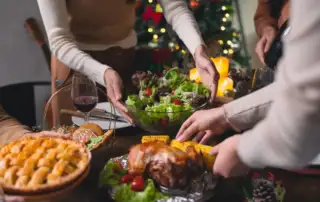 cookout.skai.gr: Τι τρώμε στις γιορτές και τι λένε οι ειδικοί για τις επιπτώσεις στην υγεία μας;