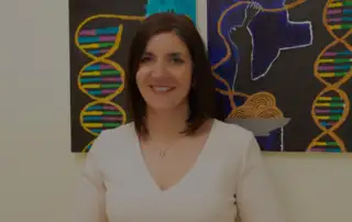 Πώς και γιατί εγκλωβιζόμαστε στον φαύλο κύκλο της συναισθηματικής πείνας