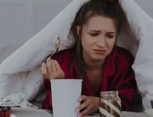 Συναισθηματική υπερφαγία: Τι λένε οι ειδικοί για την τροφή ως συναισθηματικό καταφύγιο