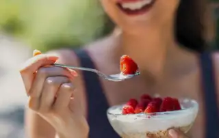 Mindful Eating: Τι σημαίνει να τρως με επίγνωση